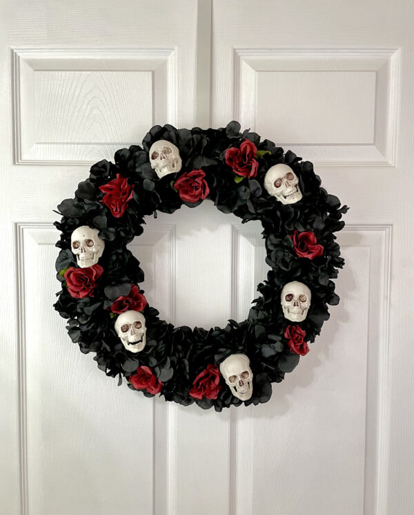 Skull and Roses Wreath - Image 7