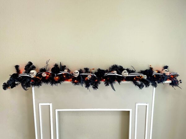 Halloween Skull Garland with Lights - Image 2