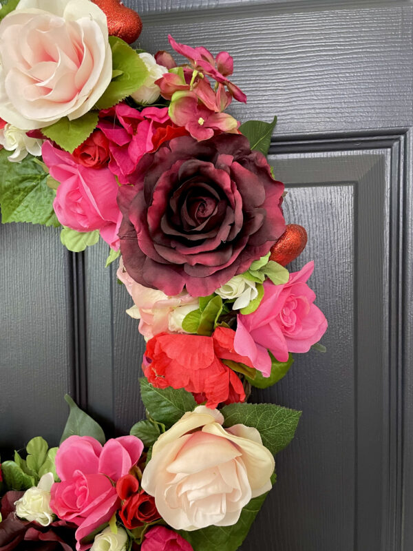 Maroon Valentine's Day Wreath - Image 5
