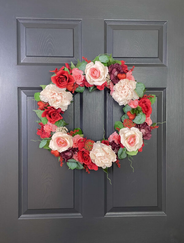 Pink and Red Valentine's Day Heart Wreath - Image 2