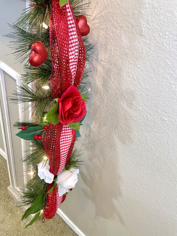 Light up Valentine's Day Garland - Image 5
