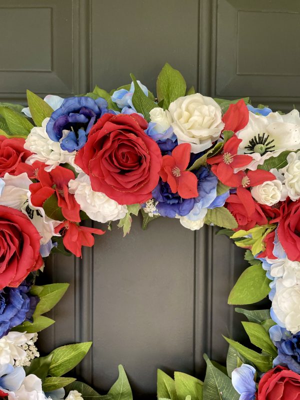 21 inch Patriotic Rose Wreath - Image 3