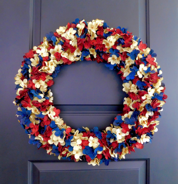 Patriotic Hydrangea Wreath - Image 2