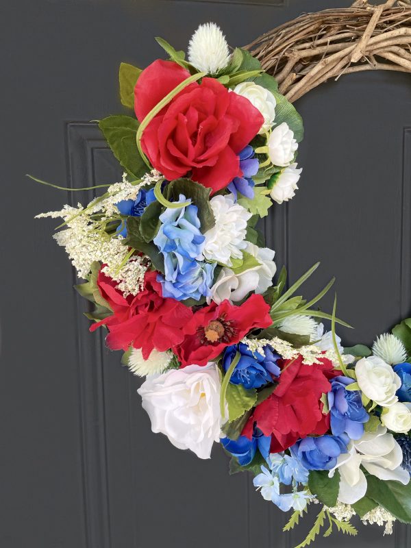 Partially Filled Patriotic Wreath - Image 5