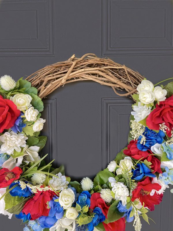 Partially Filled Patriotic Wreath - Image 2
