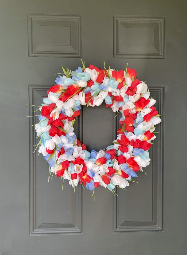 Patriotic Tulip Wreath - Image 6