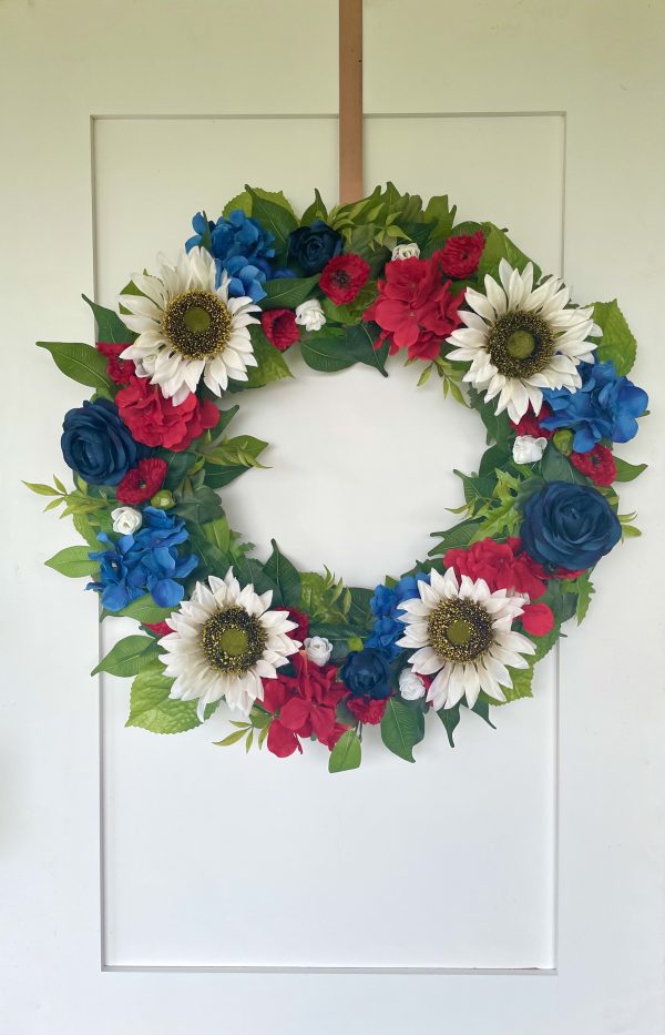 Patriotic Sunflower Wreath - Image 8