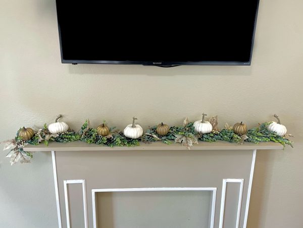 Metallic Gold Pumpkin Garland - Image 6