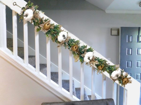 Metallic Gold Pumpkin Garland - Image 7