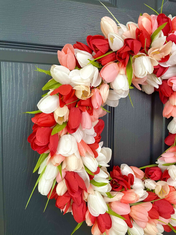 Valentine's Day Tulip Wreath - Image 3