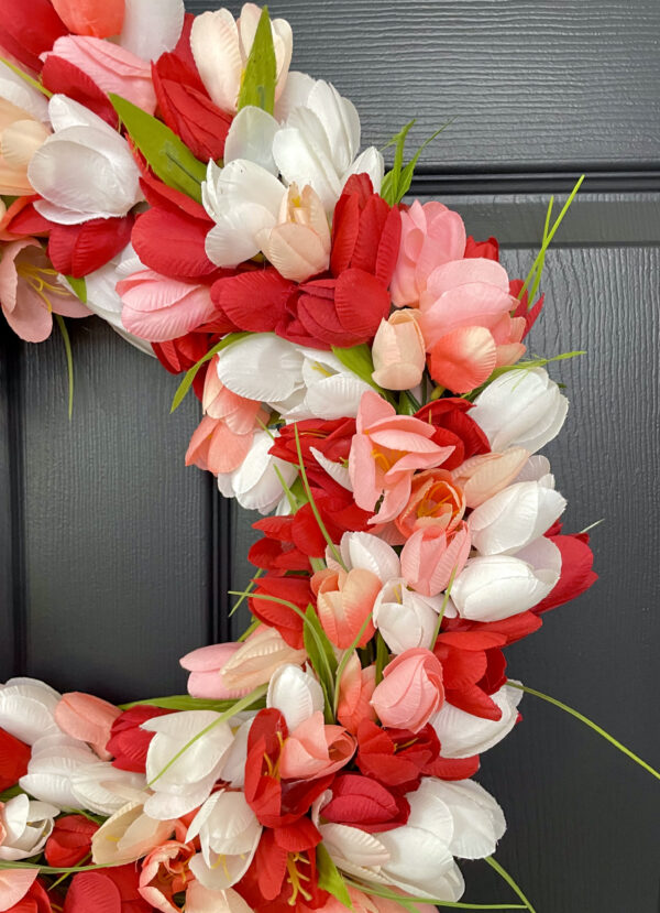 Valentine's Day Tulip Wreath - Image 5