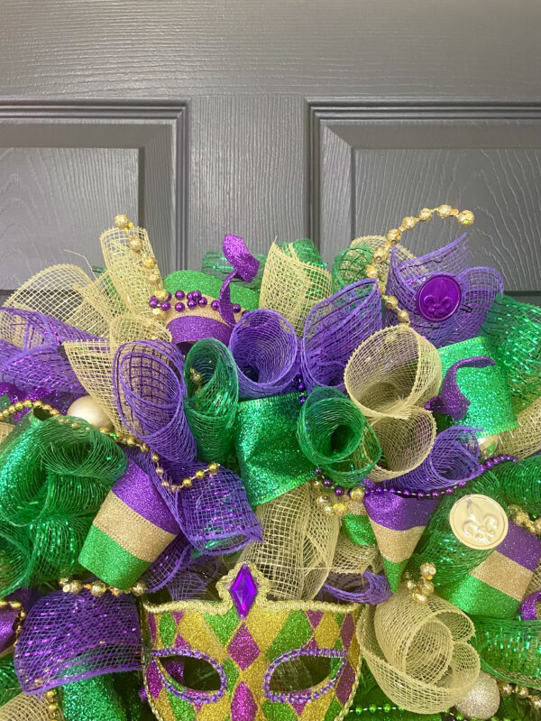 Mardi Gras Mask Wreath - Image 6